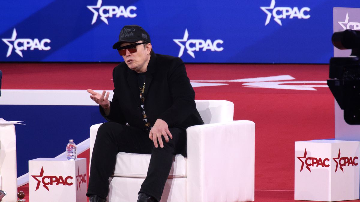 Dostał 30 miliardów dolarów od rządu. Teraz Musk tnie budżet USA