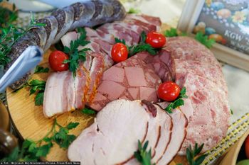 Polacy chcą, żeby było miło. Oto ile w tym roku wydadzą na Wielkanoc