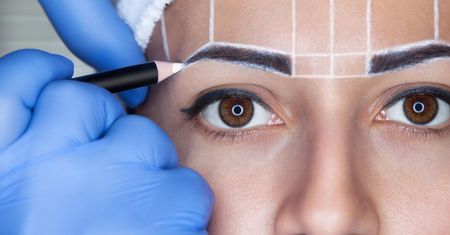 Microblading - na czym polega, jakie daje efekty? Makijaż permanentny inaczej