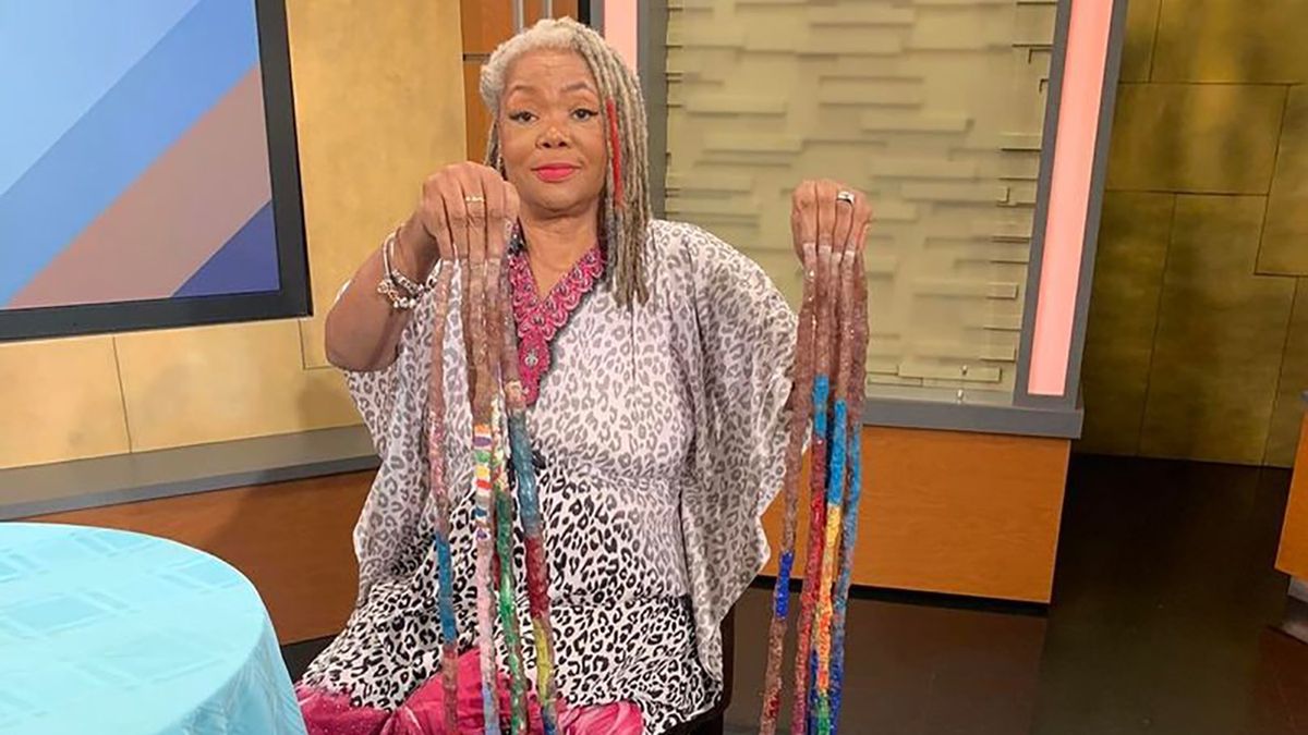 Diana Armstrong może pochwalić się najdłuższymi paznokciami na świecie