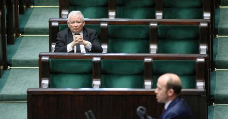 Podwyżki dla polityków. Kaczyński podzielił opozycję