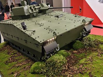 Przyszłość ciężkiego bojowego wozu piechoty Ratel. Ministerstwo wyjaśnia