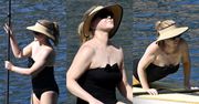 Odchudzona LEKIEM NA CUKRZYCĘ Amy Schumer siłuje się z wiosłem (ZDJĘCIA)