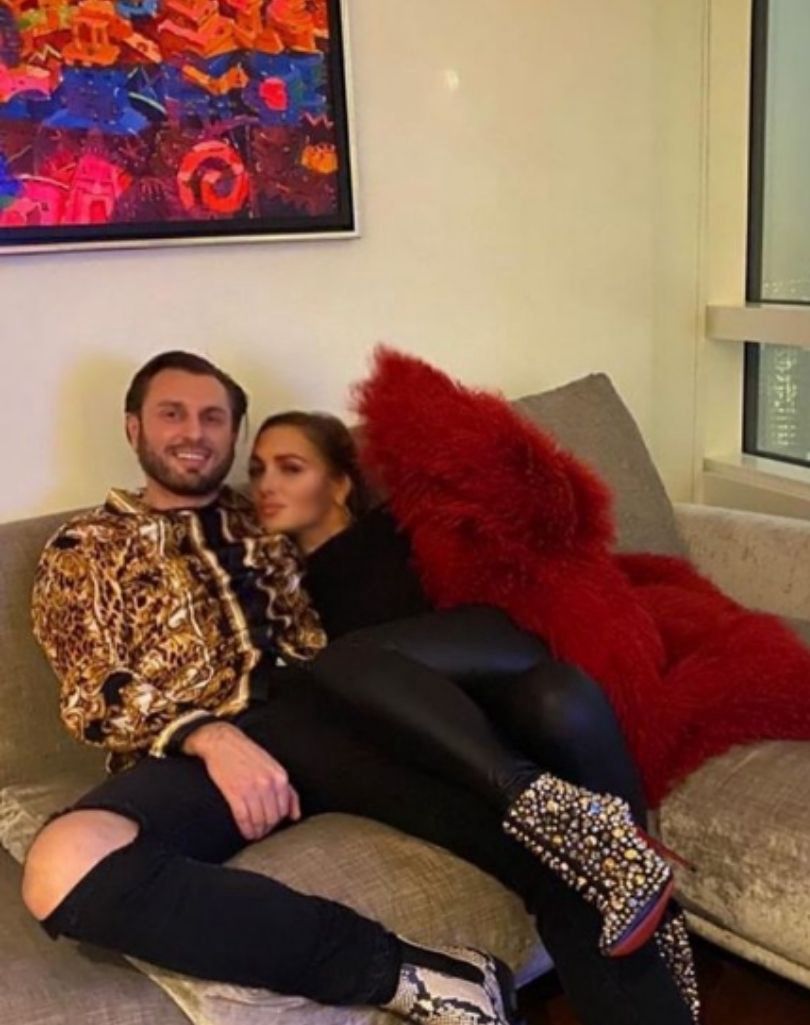 Fani krytykują Rafała Grabiasa za związek z "księżniczką"