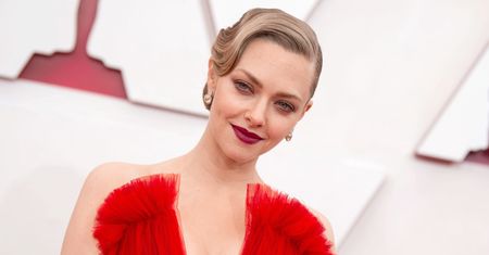 Amanda Seyfried na okładce hiszpańskiego "Glamour"!