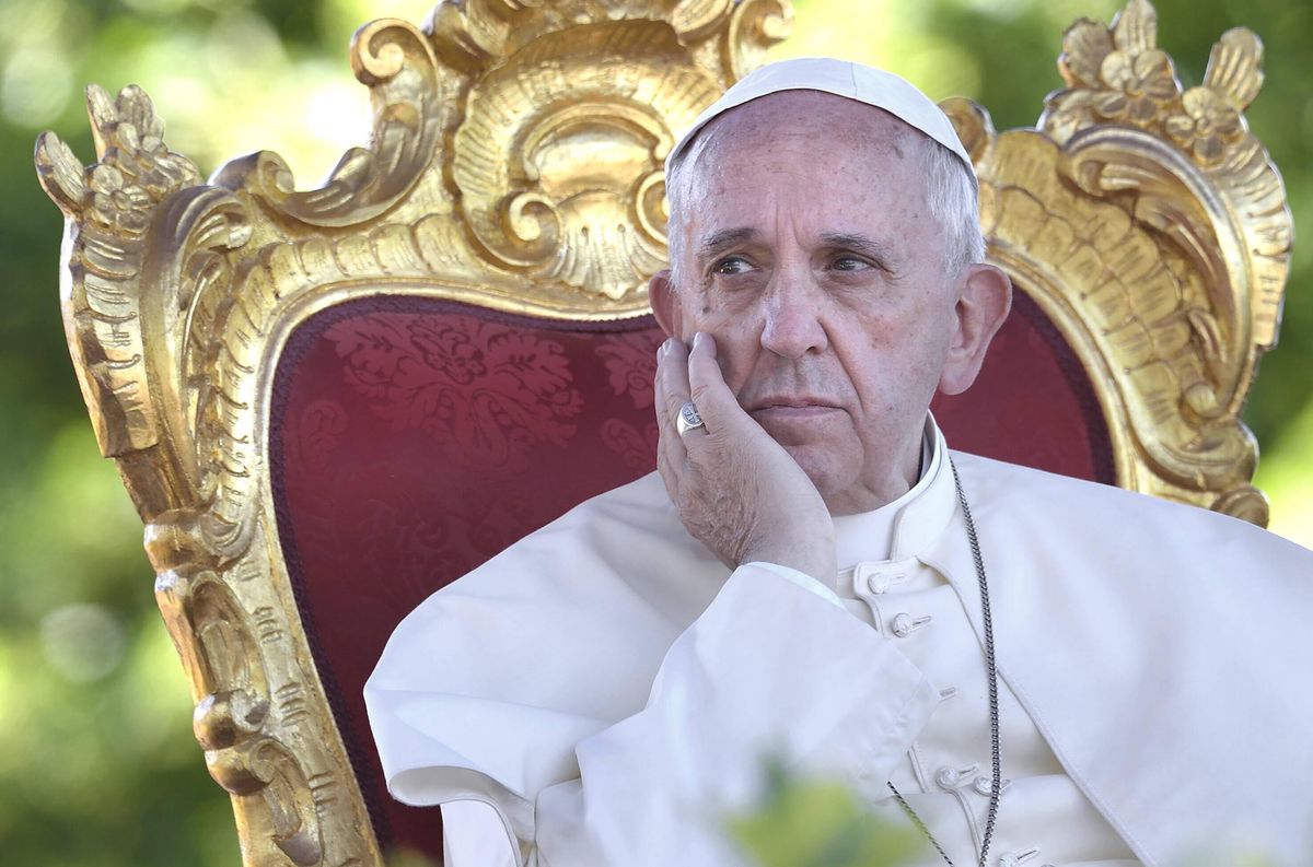 Franciszek będzie promował pokój na Węgrzech? Kuriozalne słowa Parolina