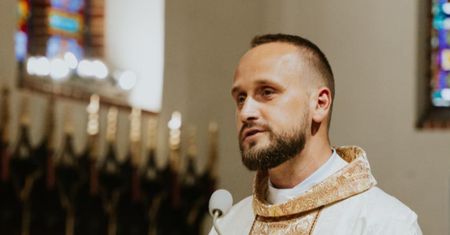 Samobójstwa wśród duchownych. "My nie spadamy z nieba"