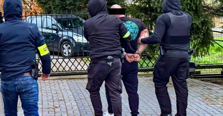 CBŚP rozbiło grupę pseudokibiców. 21 zatrzymanych