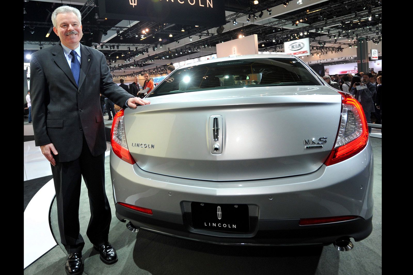 Lincoln MKS