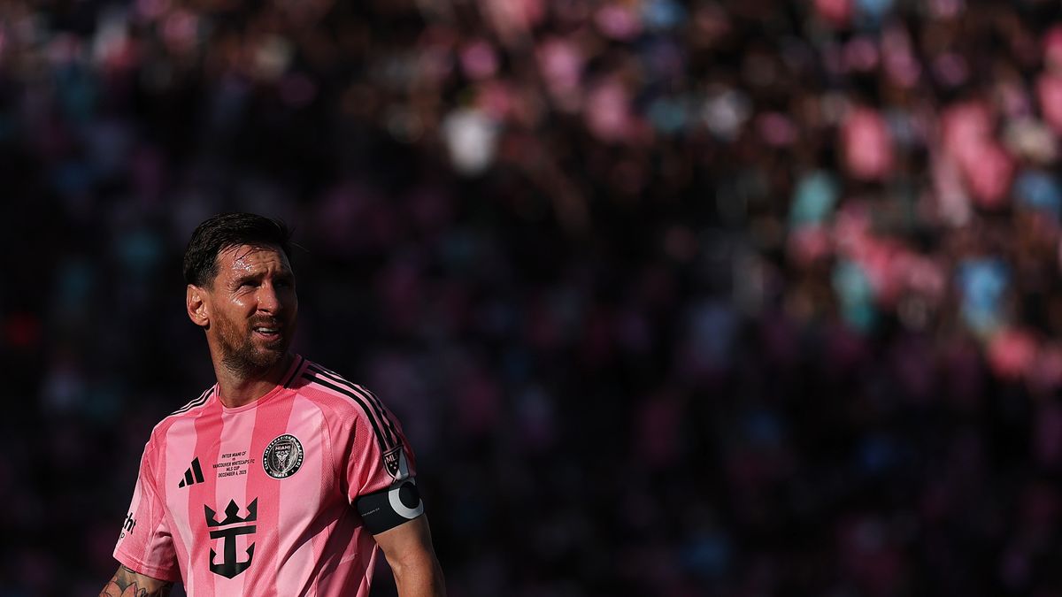 FORT LAUDERDALE, FLORIDA - DECEMBER 06: Lionel Messi #10 of Inter Miami CF looks on during the Audi 2025 MLS Cup Final match between Inter Miami CF and Vancouver Whitecaps FC at Chase Stadium on December 06, 2025 in Fort Lauderdale, Florida. (Photo by Maddie Meyer/Getty Images)