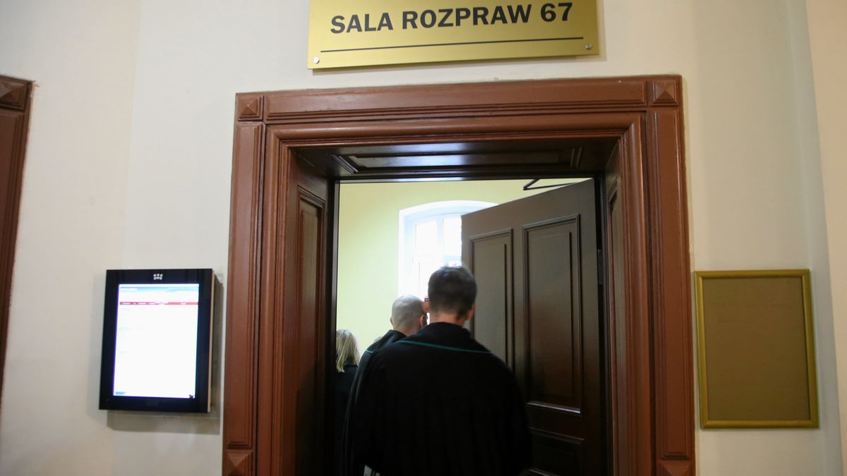 Sad Okregowy w Szczecinie
03.04.2023 Szczecin , ulica Kaszubska . Sad Okregowy .
Fot. Cezary Aszkielowicz / Agencja Wyborcza.pl
Fot. Cezary Aszkielowicz / Agencja Wyborcza.pl
rozprawa, sala rozpraw, sadownictwo, siedziba, korytarz, sala, rozpraw, drzwi