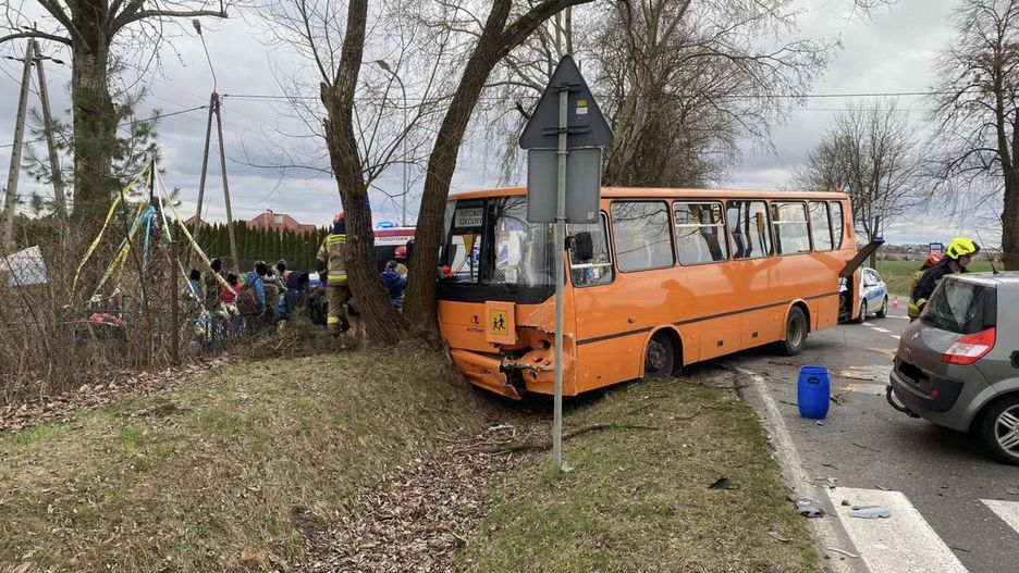 Wypadek szkolnego autobusu