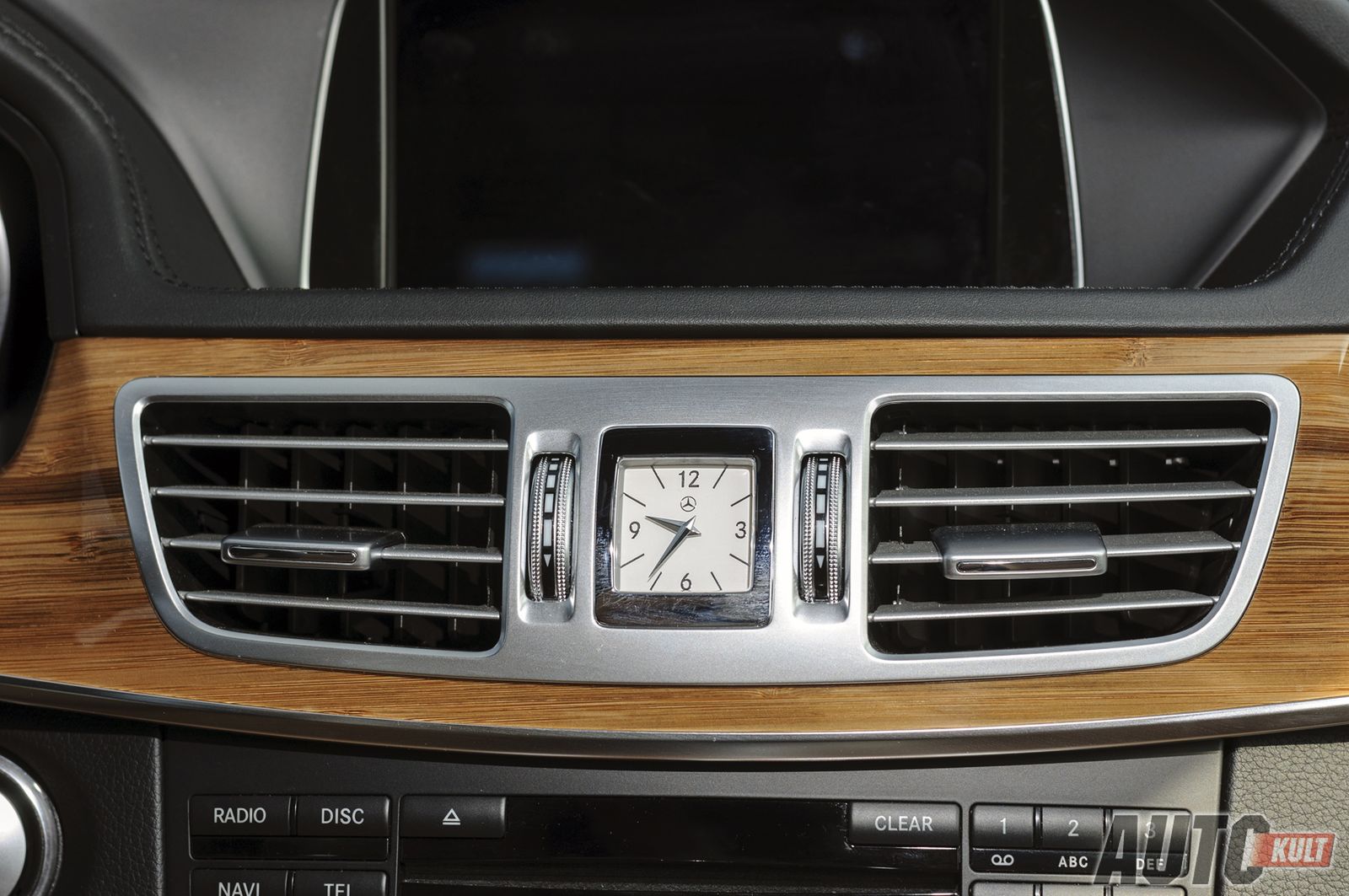 Mercedes-Benz Klasy E 350 BlueTec AMG 9G-Tronic (W212) - test [galeria zdjęć] 17