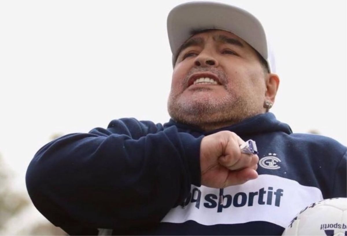 Diego Maradona chce opuścić szpital. Lekarze wyliczają jego problemy zdrowotne