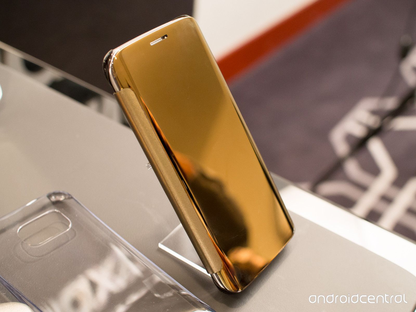 Zobacz i oceń oryginalne etui dla Samsunga Galaxy S6 i S6 Edge 27