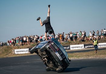 Od zabytkowych motorynek po 600-konne supermaszyny. Auto Moto Show wraca do Torunia