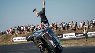 Od zabytkowych motorynek po 600-konne supermaszyny. Auto Moto Show wraca do Torunia