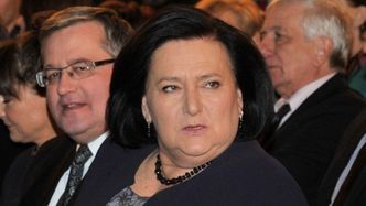 Anna Komorowska nie pamiętała WIEKU swojej córki podczas wizyty u lekarza! Panie w rejestracji: "Co to za matka..."