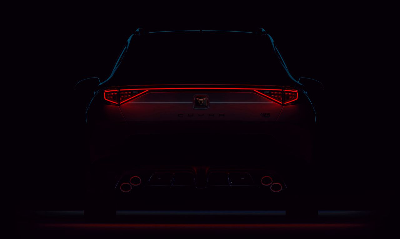Cupra Formentor VZ5 zadebiutuje 22 lutego. Tak, będzie 5-cylindrowa