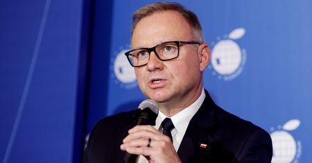 Duda oburzony spekulacjami. "Przestańcie kłamać"