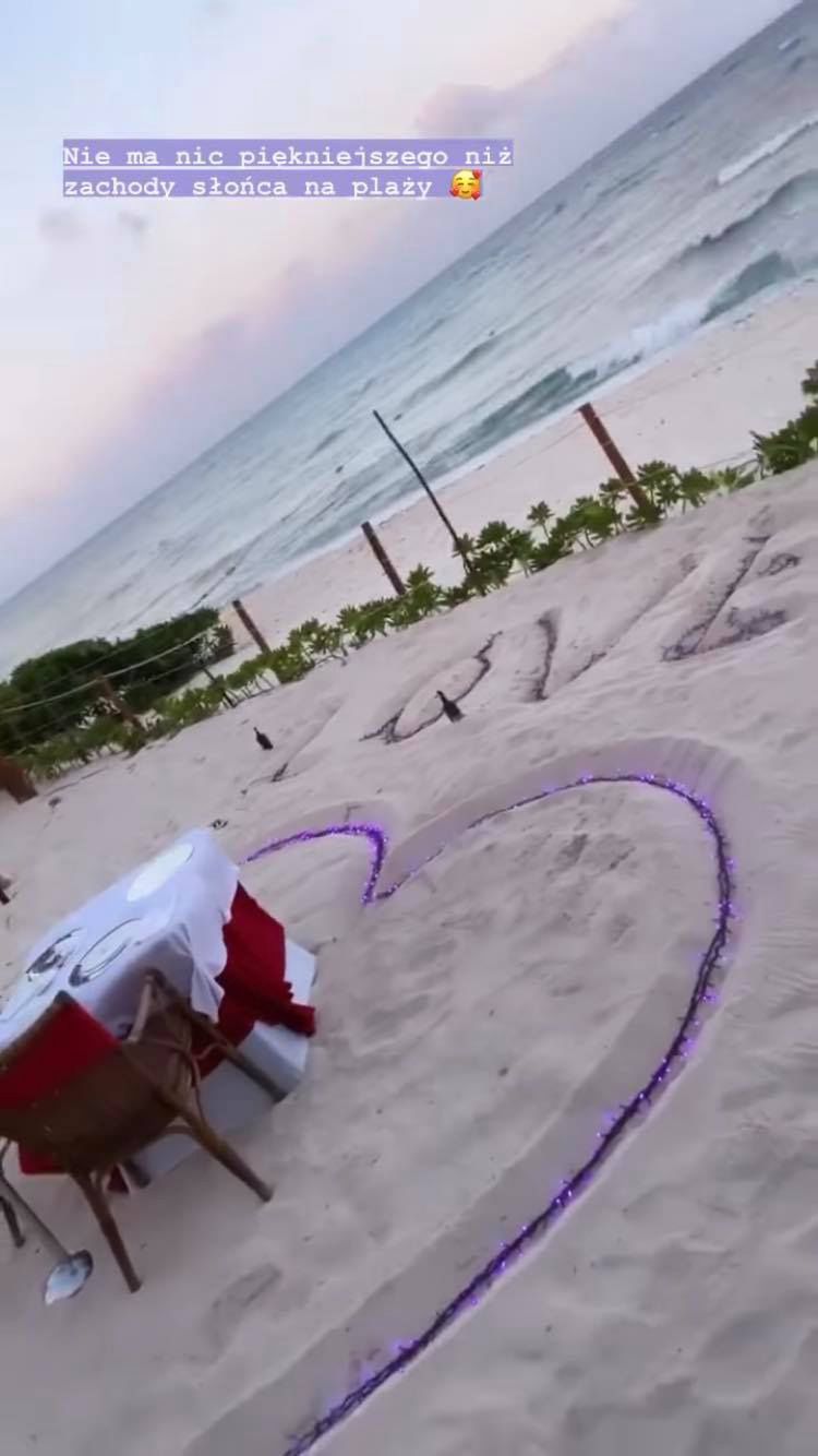 Plażowa randka Honoraty Skarbek
