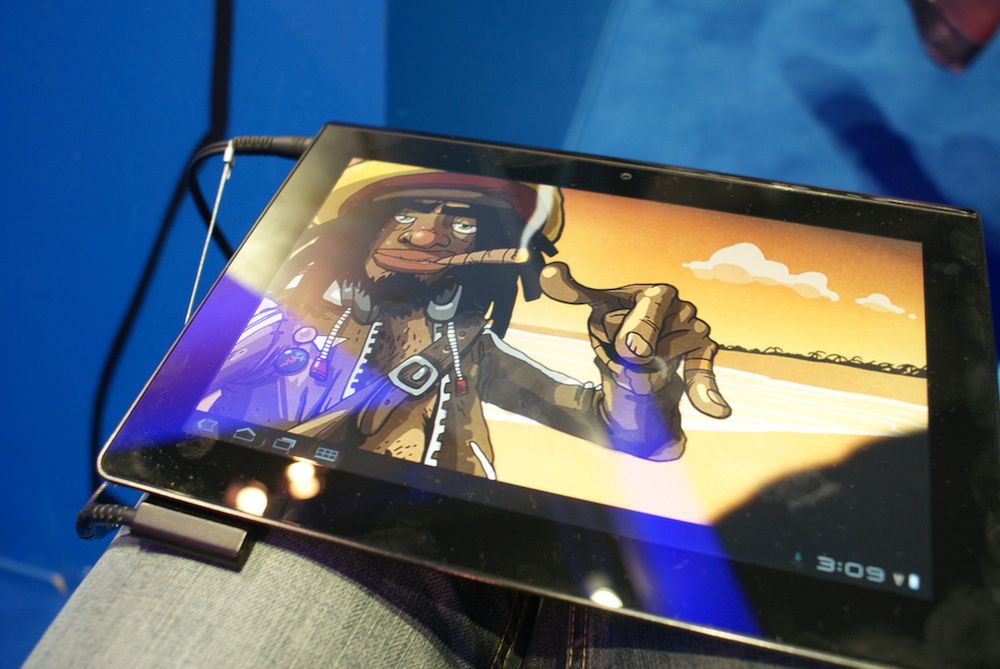 GamesCom 2012: Kącik Sony z Androidem 3