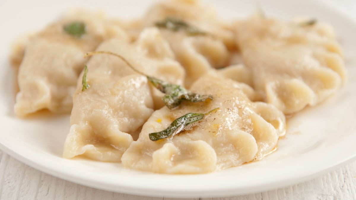 Pierogi z dynią i orzechami