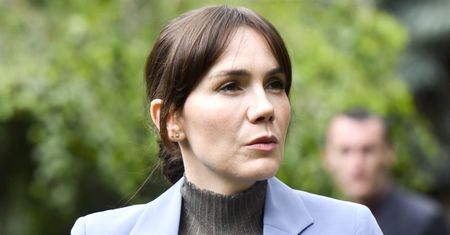 Trudny czas dla ciężarnej aktorki. Ukochany pupil Olgi Bołądź ciężko chory
