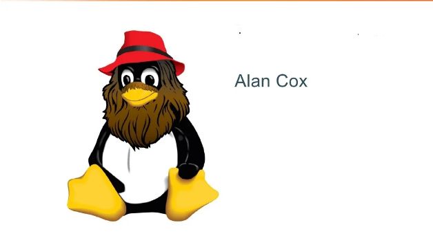 Red Hat'owska podobizna Alana Cox'a.