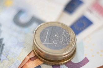 Kursy walut. Złoty najmocniejszy względem euro od połowy marca