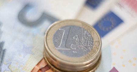 Kursy walut. Złoty najmocniejszy względem euro od połowy marca