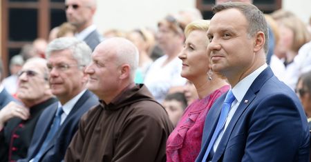 Andrzej Duda z żoną Agatą na "Spotkaniu z Błogosławionym" (ZDJĘCIA)