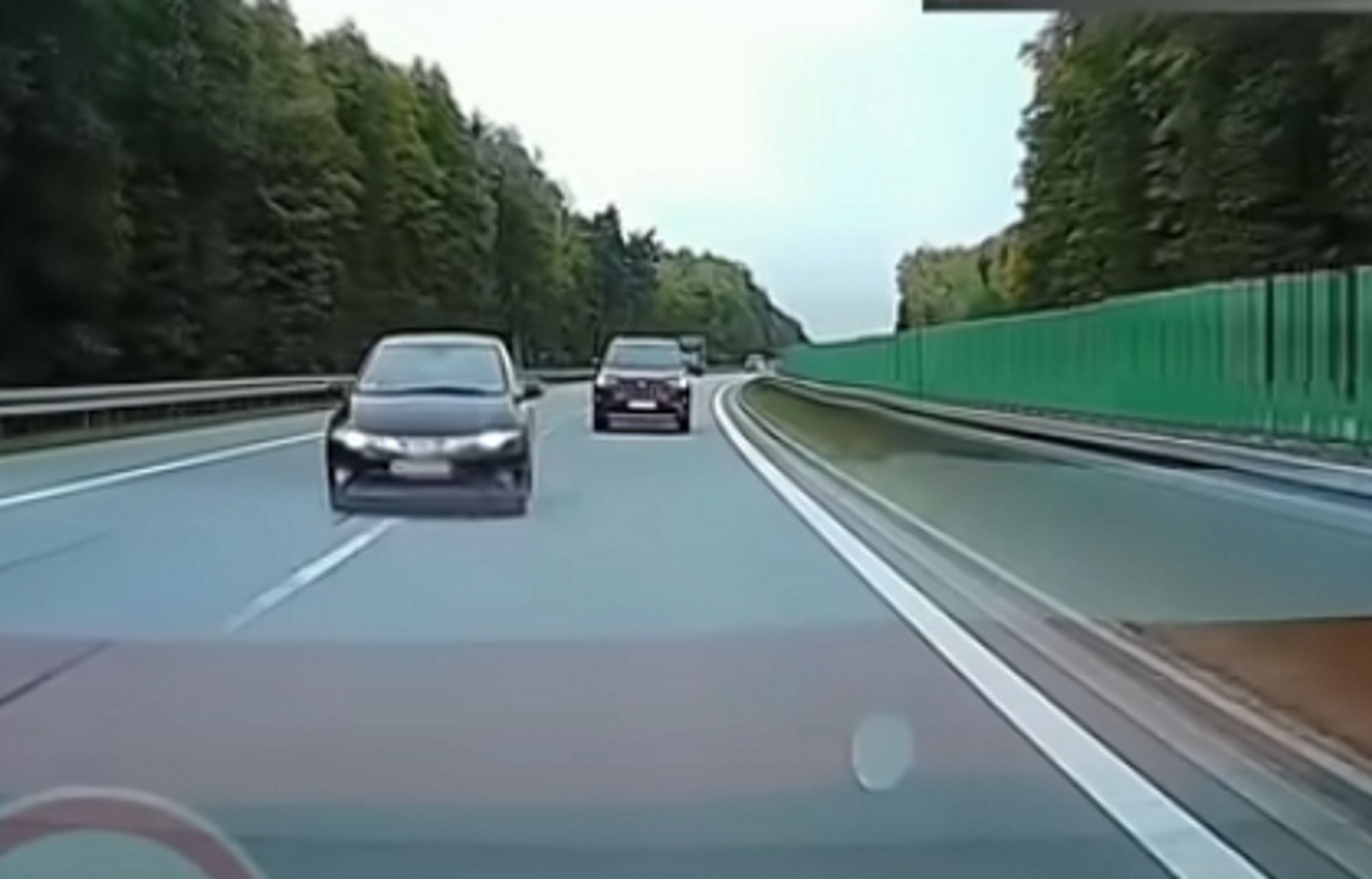 "Poganiacz w Hondzie został szeryfem". 