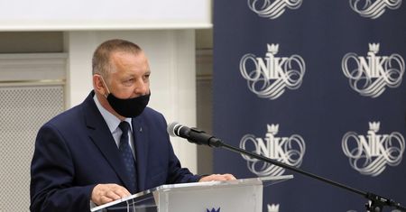 Marian Banaś skarży się na polskie władze. Prosi o wsparcie