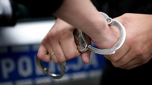 Szczecinek: Atak nożownika w centrum miasta. Ranny 42-latek trafił do szpitala, sprawca zatrzymany
