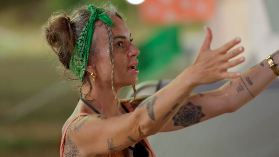 Dyskusja o Kambo i ayahuasce w "Królowej przetrwania"