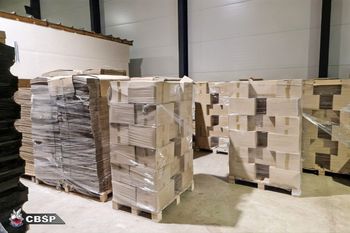 Poznań: Zlikwidowana nielegalna fabryka papierosów. Straty Skarbu Państwa przekroczyły 70 milionów złotych