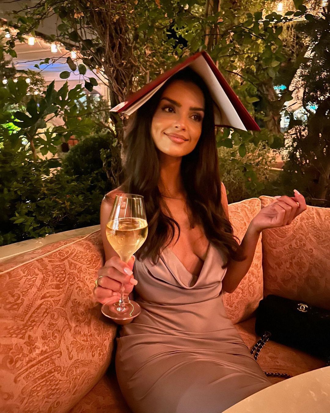 Klaudia El Dursi w wieczorowej sukience