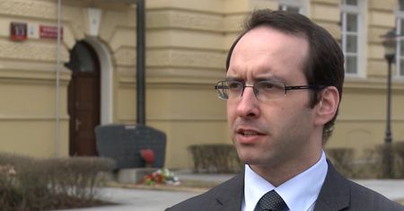 "Granie śmiercią". Żaryn zabiera głos ws. zmarłego b. dyrektora CBA
