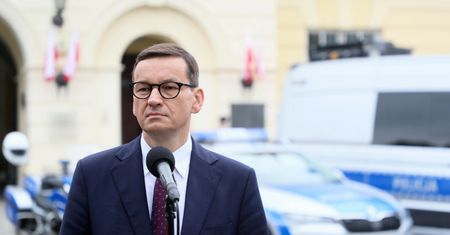 Ostrzejsze przepisy dla kierowców zawodowych? Premier zapowiada zmiany po wypadku w Katowicach