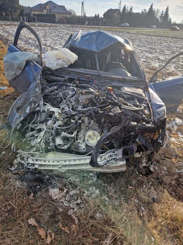 Awantura, dwaj bracia, zranienie nożem i wypadek. Co się wydarzyło na terenie gminy Trzebieszów (zdjęcia)