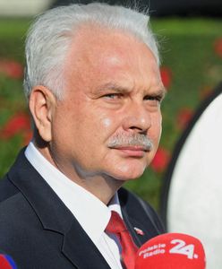 Koronawirus na świecie. AstraZeneca wstrzymuje badania nad szczepionką. Wiceminister zdrowia Waldemar Kraska uspokaja: pracuje nad nią wiele firm