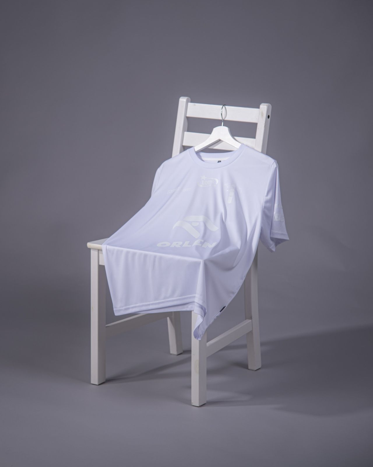 Wisła Płock włącza się w kampanię "Biała Wstążka – Stop przemocy wobec kobiet". Specjalne, białe stroje na mecz z Lechem Poznań!