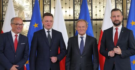 PiS zostawia nowej władzy prezent. Będzie więcej stanowisk do obsadzenia