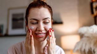Pielęgnacja cery mieszanej. Fakty i mity