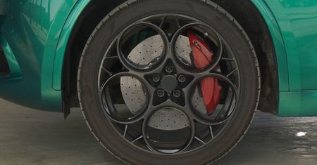 Poznasz samochód po kole lub detalu? Tylko mistrz będzie miał 10/10