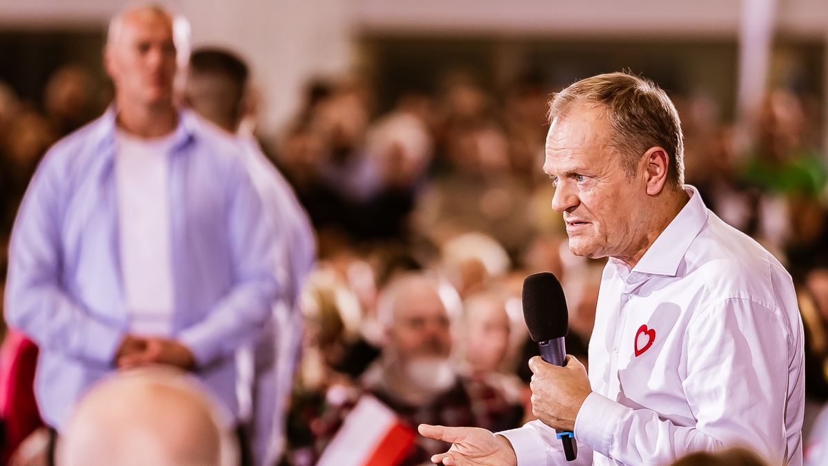 Donald Tusk during meeting with people in the Jagodno district of Wroclaw, where people voted until 3 a.m, on November 6, 2023.  (Photo by Mateusz Birecki/NurPhoto via Getty Images)
