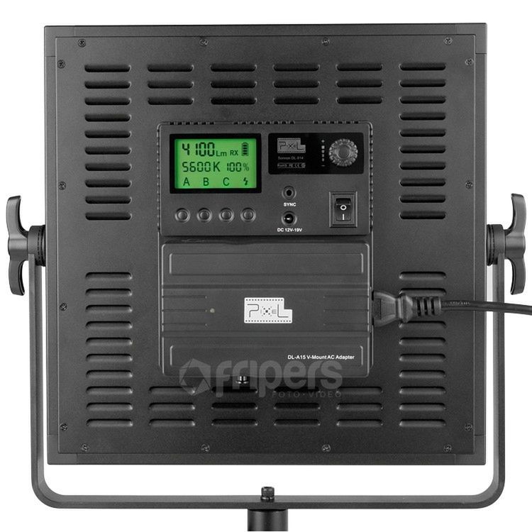 Nowe lampy reporterskie Pixel i panel LED z funkcją błysku 8