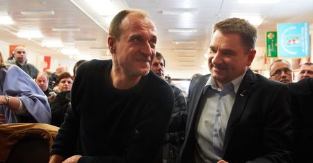 Platforma Oburzonych chce zmian w konstytucji