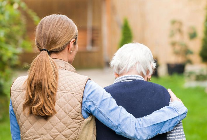 Hospicjum domowe to forma pomocy dla osób ciężko chorych.